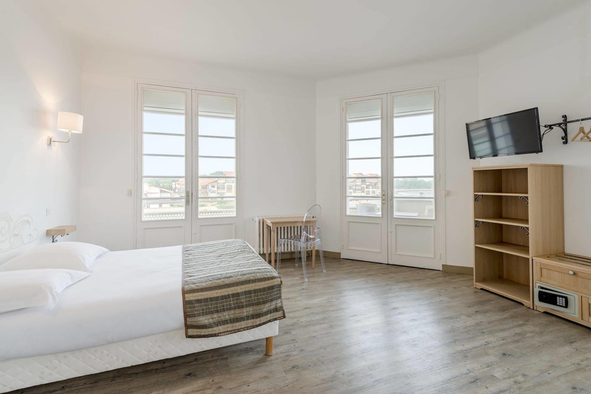 Hotel Ocean Capbreton Bagian luar foto